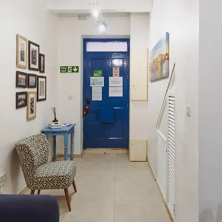 דירה Cosy In The Heart Of